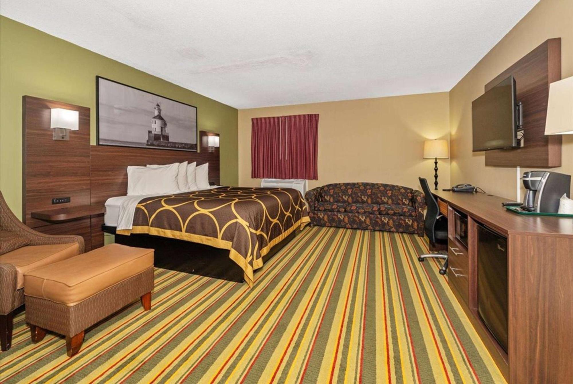 Super 8 By Wyndham Superior Wi Hotel Ngoại thất bức ảnh